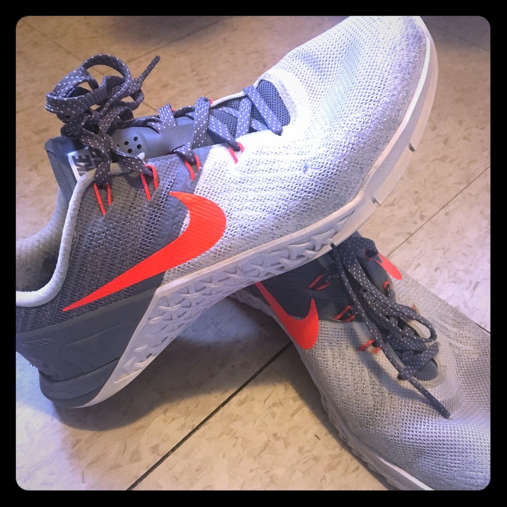 Nike Metcon’s size 7 Women’s